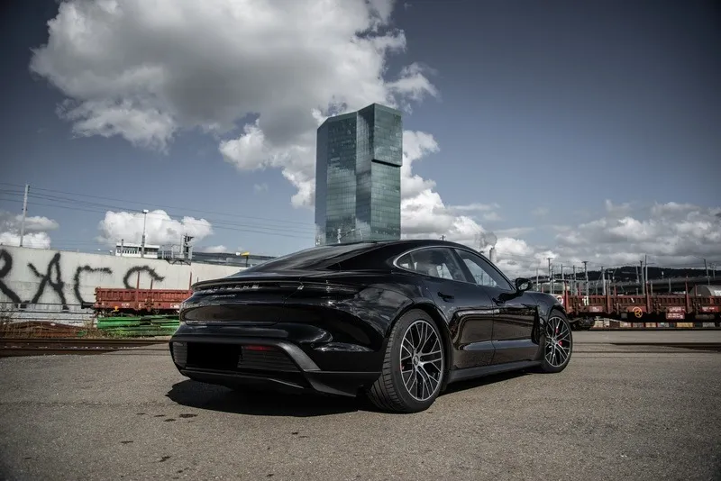 Porsche Taycan 4S Performance 79.2 kWh Image 4